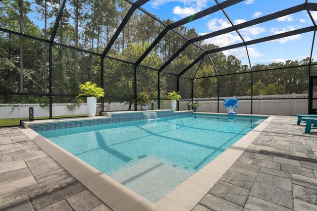 19 Willow Winds Pkwy, St Johns, FL 32259