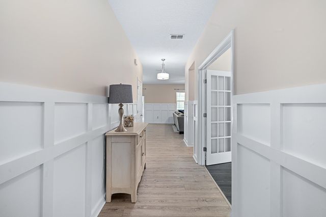 19 Willow Winds Pkwy, St Johns, FL 32259