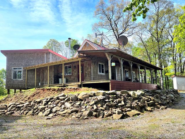 795 Porterfield Gap Road, Robbinsville, NC 28771