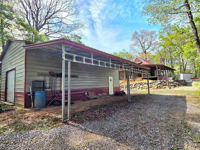 795 Porterfield Gap Road, Robbinsville, NC 28771