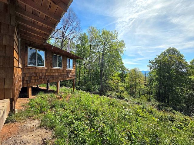 795 Porterfield Gap Road, Robbinsville, NC 28771