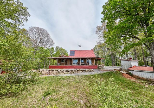 795 Porterfield Gap Road, Robbinsville, NC 28771