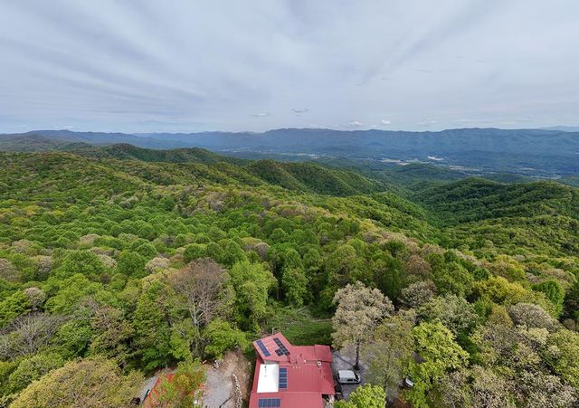 795 Porterfield Gap Road, Robbinsville, NC 28771