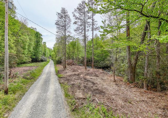 795 Porterfield Gap Road, Robbinsville, NC 28771