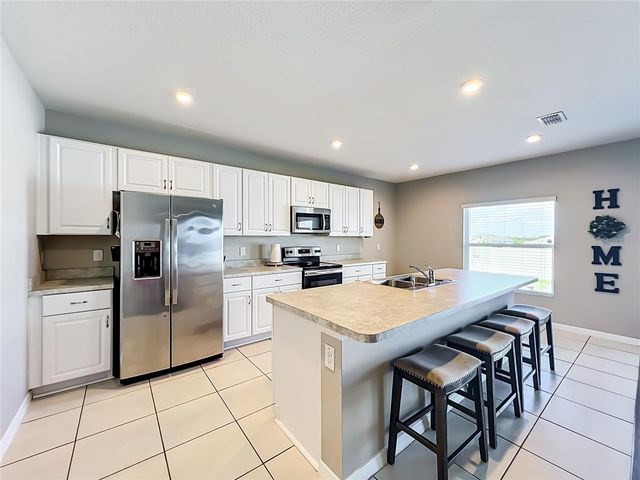 405 KESTREL DRIVE, Groveland, FL 34736