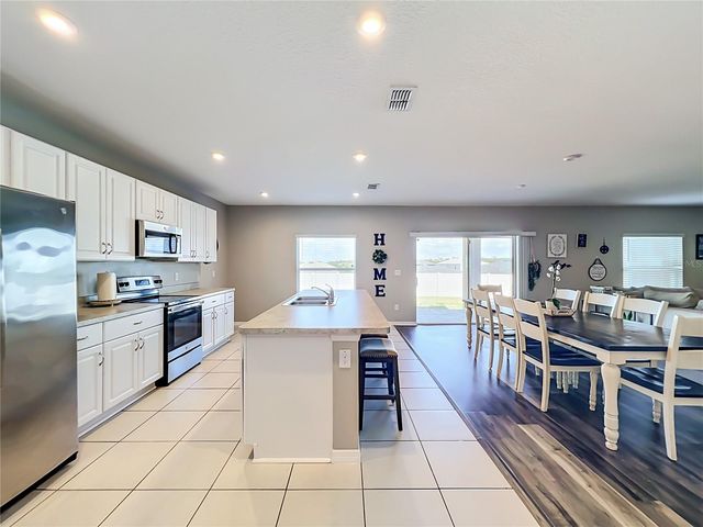 405 KESTREL DRIVE, Groveland, FL 34736