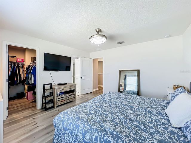 405 KESTREL DRIVE, Groveland, FL 34736