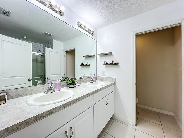 405 KESTREL DRIVE, Groveland, FL 34736