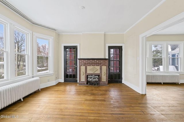 902 Park Avenue, Albany, NY 12208