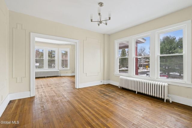 902 Park Avenue, Albany, NY 12208