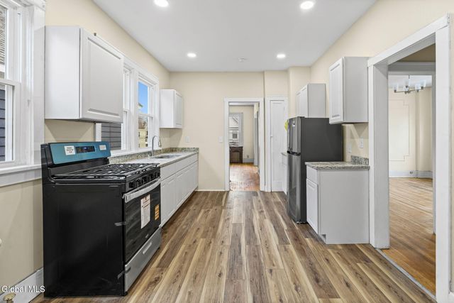 902 Park Avenue, Albany, NY 12208