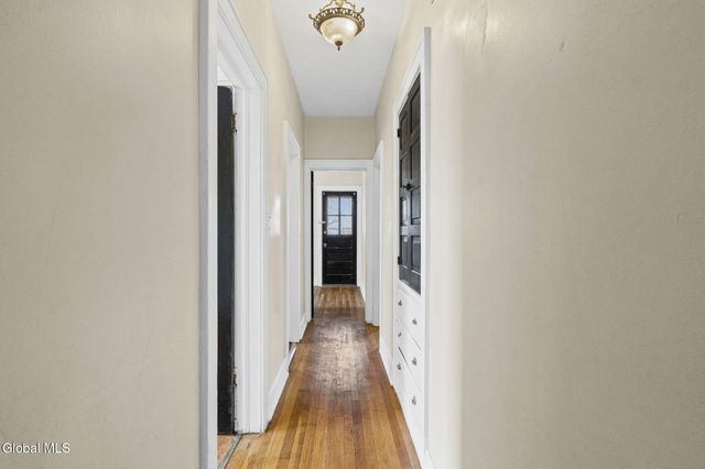 902 Park Avenue, Albany, NY 12208