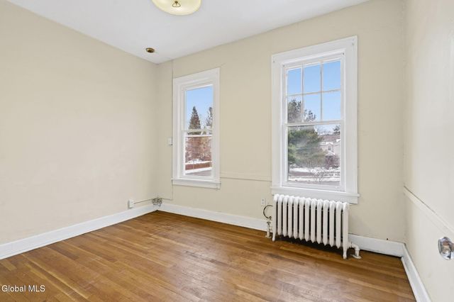 902 Park Avenue, Albany, NY 12208