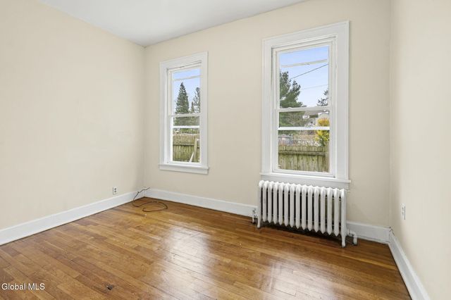 902 Park Avenue, Albany, NY 12208