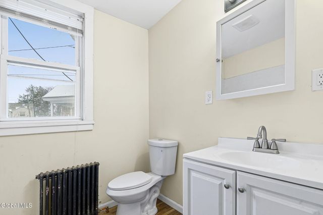 902 Park Avenue, Albany, NY 12208