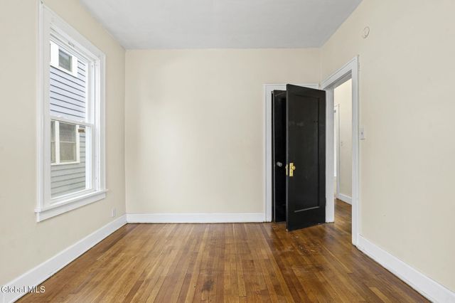 902 Park Avenue, Albany, NY 12208