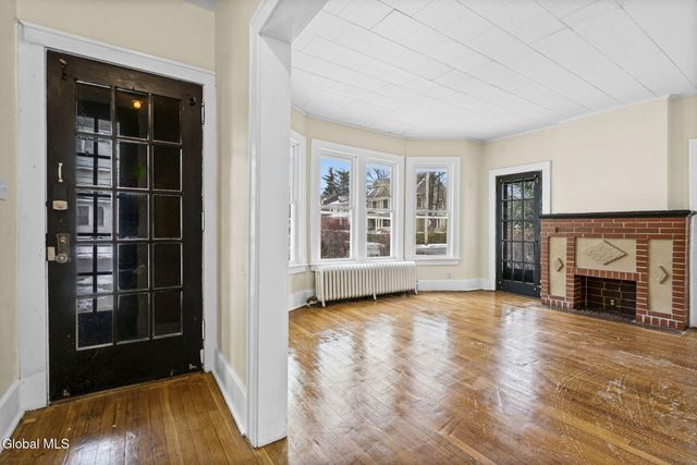 902 Park Avenue, Albany, NY 12208