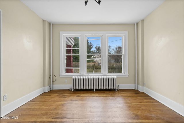 902 Park Avenue, Albany, NY 12208