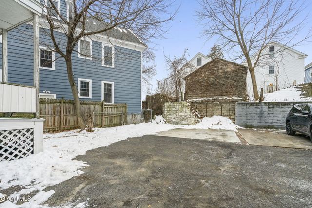 902 Park Avenue, Albany, NY 12208