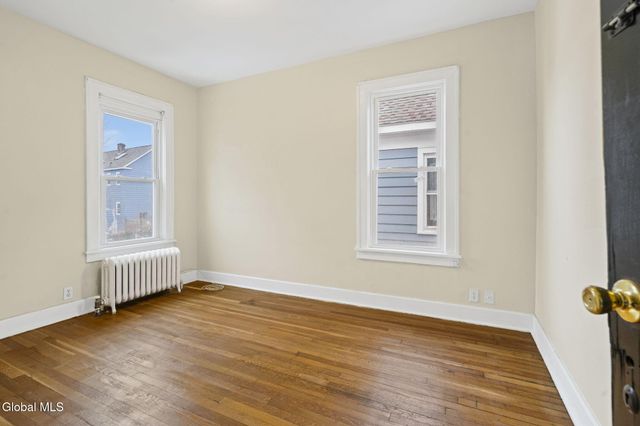 902 Park Avenue, Albany, NY 12208