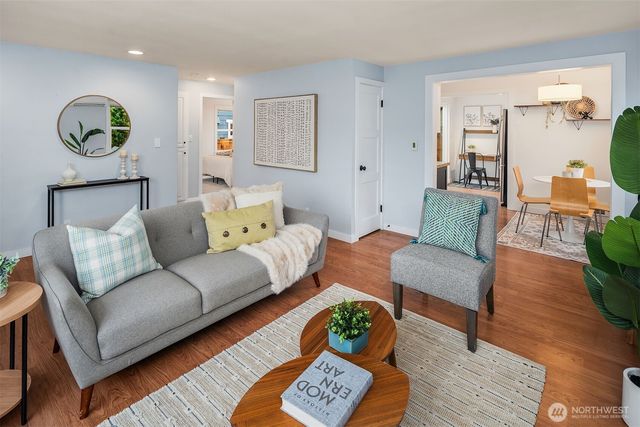 4402 31st Avenue W, Seattle, WA 98199