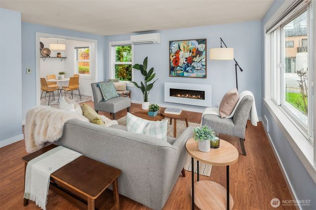 4402 31st Avenue W, Seattle, WA 98199