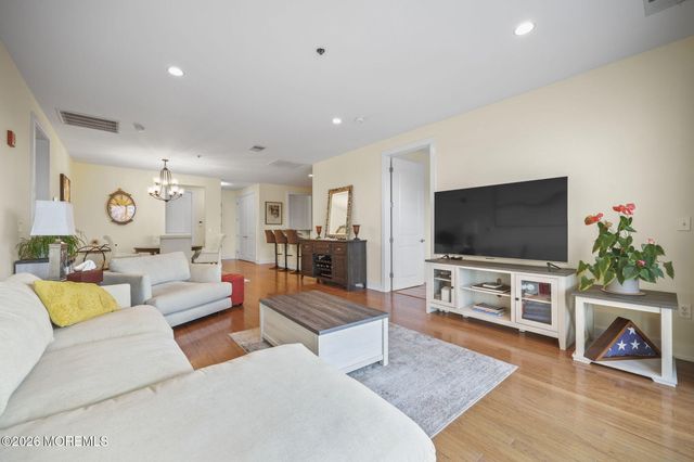 432 W Ocean Boulevard 210, Long Branch, NJ 07740