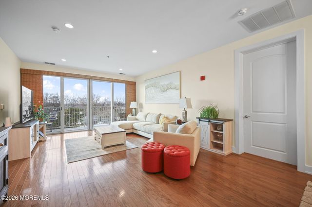 432 W Ocean Boulevard 210, Long Branch, NJ 07740