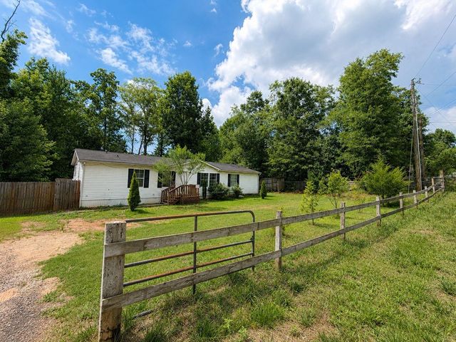 118 Lockman Street, Inman, SC 29349
