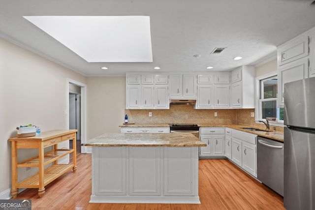 281 Northgate Trace, Roswell, GA 30075