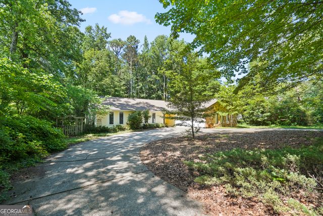 281 Northgate Trace, Roswell, GA 30075