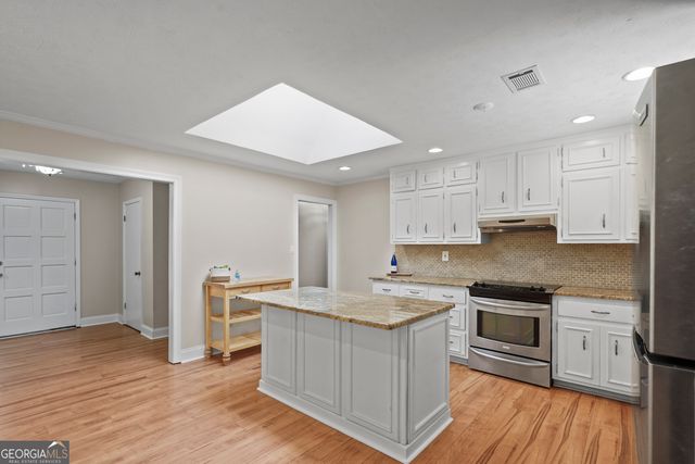 281 Northgate Trace, Roswell, GA 30075