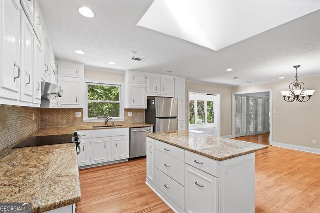 281 Northgate Trace, Roswell, GA 30075