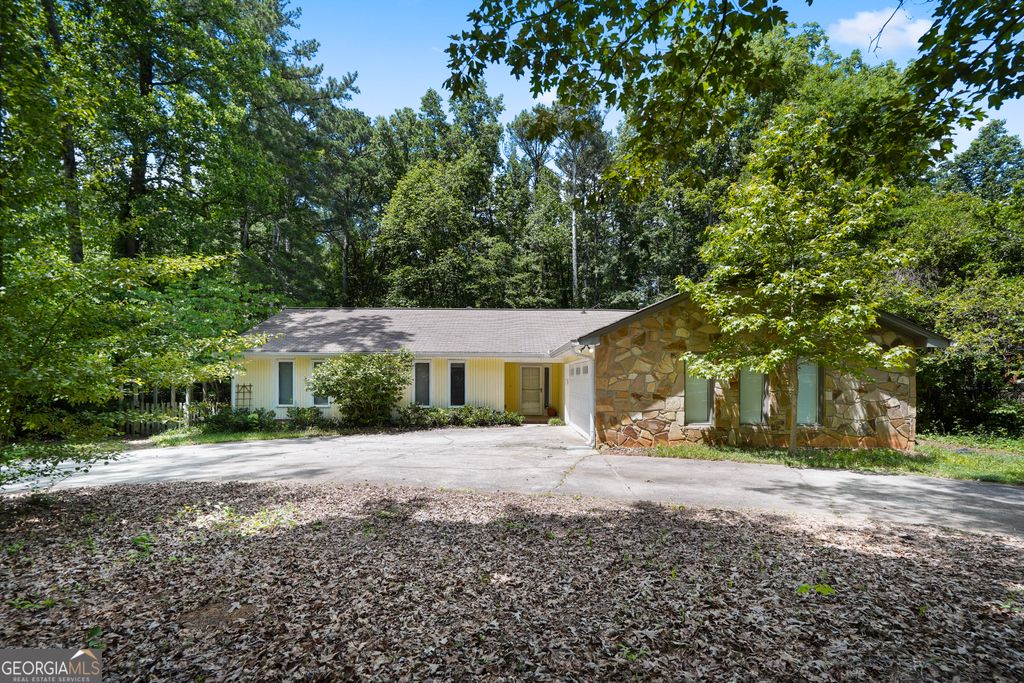 281 Northgate Trace, Roswell, GA 30075