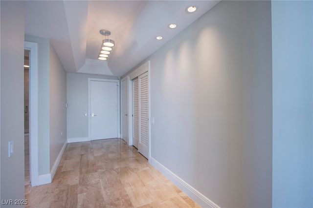 222 Karen Avenue 2308, Las Vegas, NV 89109