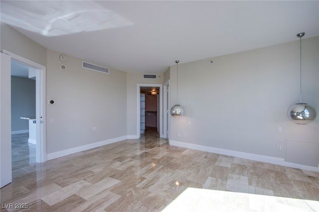 222 Karen Avenue 2308, Las Vegas, NV 89109