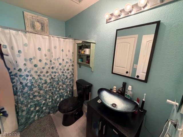 733 Thorton Beach Street, Henderson, NV 89015