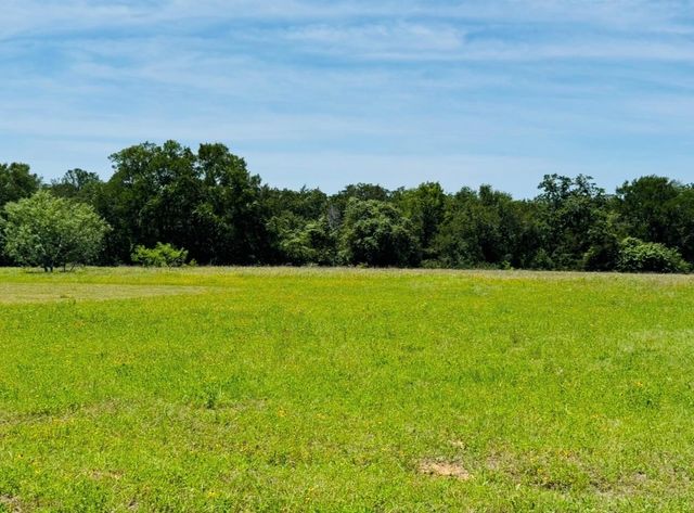 1294 Private Road 7037, Lexington, TX 78947