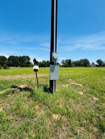 1294 Private Road 7037, Lexington, TX 78947