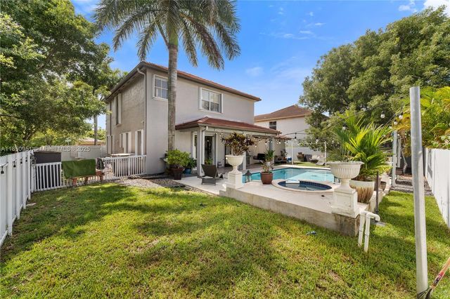 20032 SW 128th Ct, Miami, FL 33177