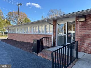 30 E DIVISION ST, Dover, DE 19901
