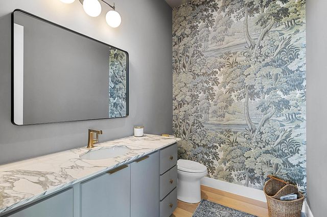 400 Medlin Creek LOOP, Dripping Springs, TX 78620