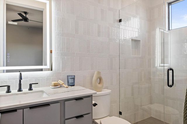 400 Medlin Creek LOOP, Dripping Springs, TX 78620