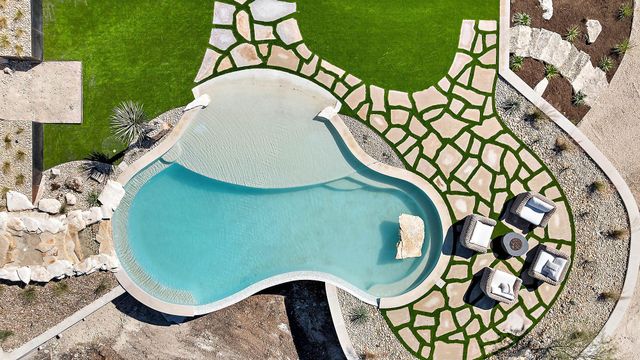 400 Medlin Creek LOOP, Dripping Springs, TX 78620