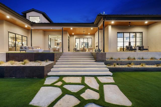 400 Medlin Creek LOOP, Dripping Springs, TX 78620