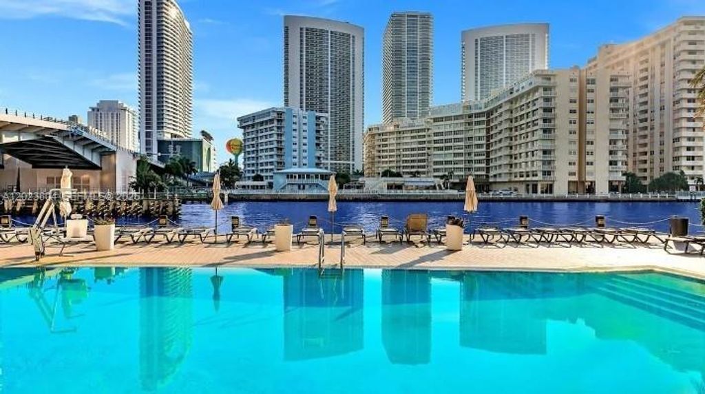 2602 E Hallandale Beach Blvd R309, Hallandale Beach, FL 33009