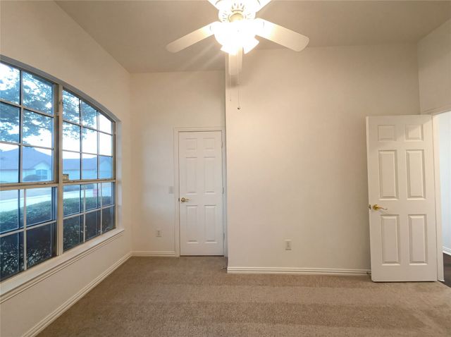 9700 Pinewood Drive, Denton, TX 76207