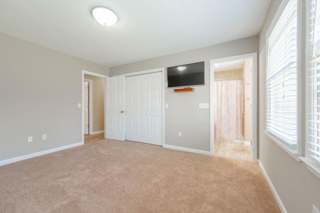 1309 Sandy CIR, Blacksburg, VA 24060