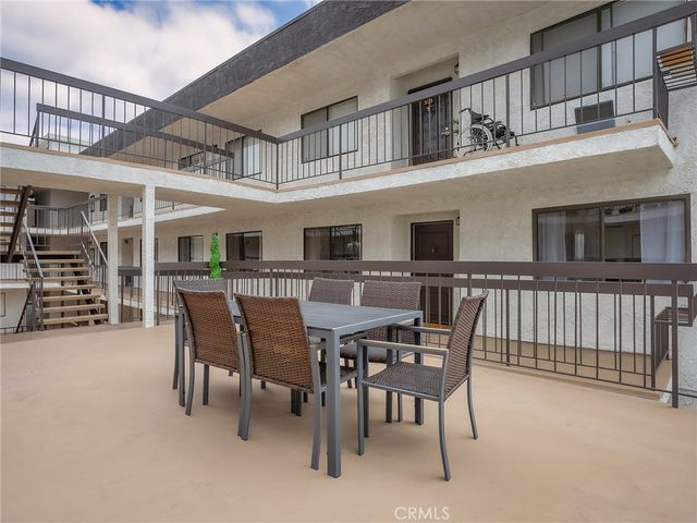635 E Elmwood Avenue 203, Burbank, CA 91501