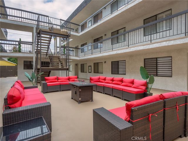 635 E Elmwood Avenue 203, Burbank, CA 91501